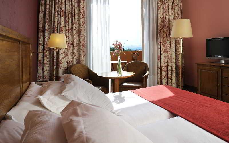 Hotel Peralada Wine Spa & Golf الغرفة الصورة